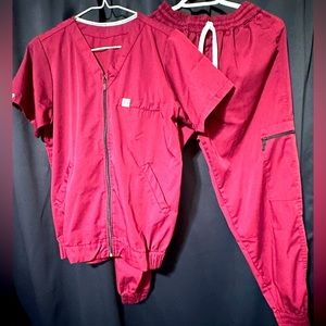 Scrub set- Burgundy color